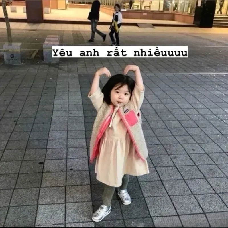 Meme hài cute dễ dàng khiến bạn cười vì sự ngọt ngào và đáng yêu của nó.