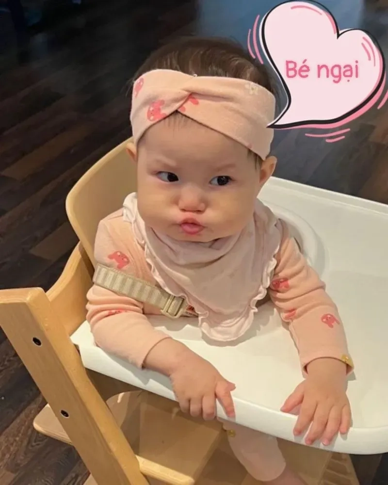 Ngại meme là biểu cảm ngại ngùng khiến người xem phải cười ngất với sự dễ thương đáng yêu.