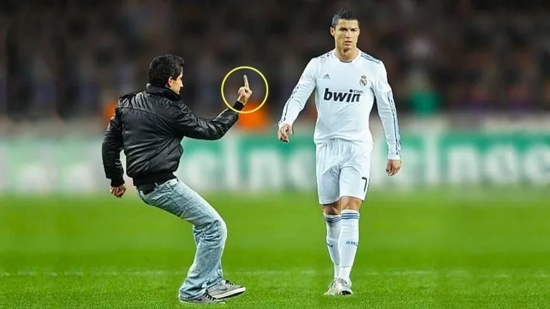 Cười hết nấc với meme Ronaldo Messi từ các trận đấu đối đầu đỉnh cao.