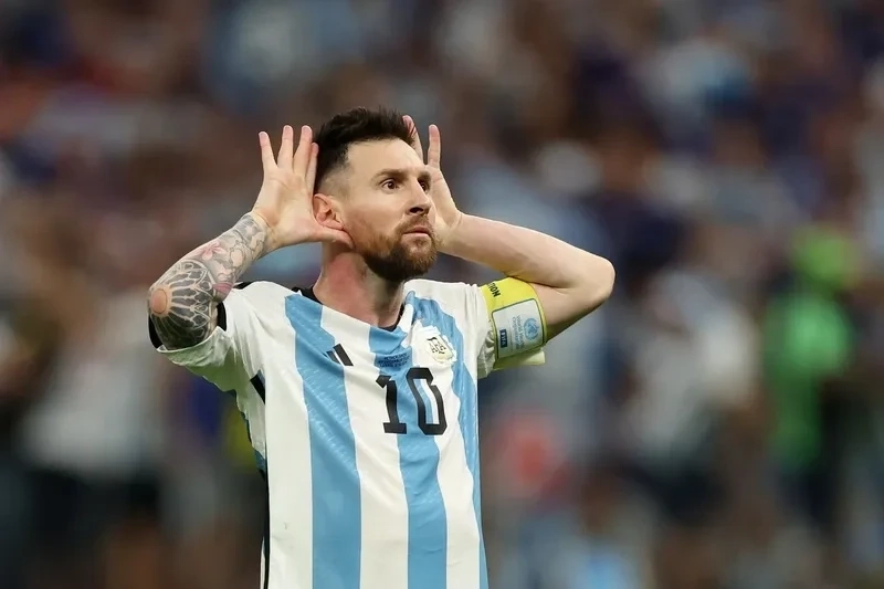 Khám phá Messi meme face, những biểu cảm đáng yêu và hài hước từ ngôi sao!