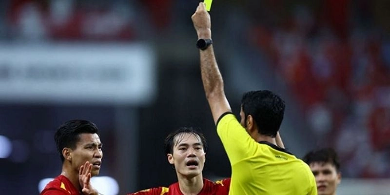Các yếu tố then chốt ảnh hưởng đến thẻ vàng trận đấu 