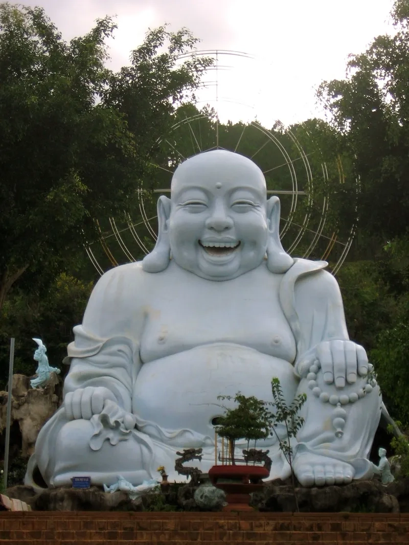 Phật Di Lặc phù hộ tuổi nào tốt nhất