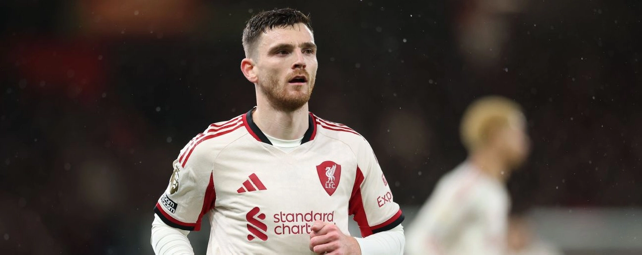 Andrew Robertson thi đấu cho Liverpool trước Bournemouth