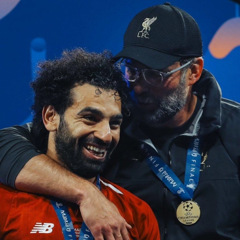 Emile Heskey nói về mâu thuẫn giữa Mohamed Salah và Liverpool