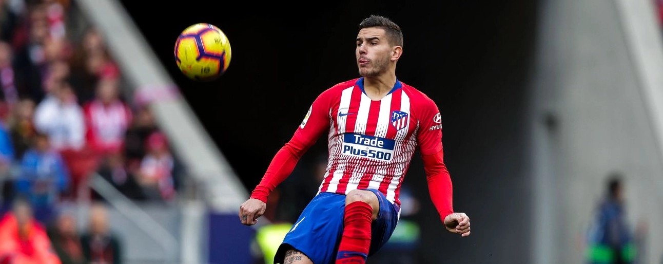 Lucas Hernández chơi bóng cho Atletico Madrid trước Alaves chứa Lucas Hernández
