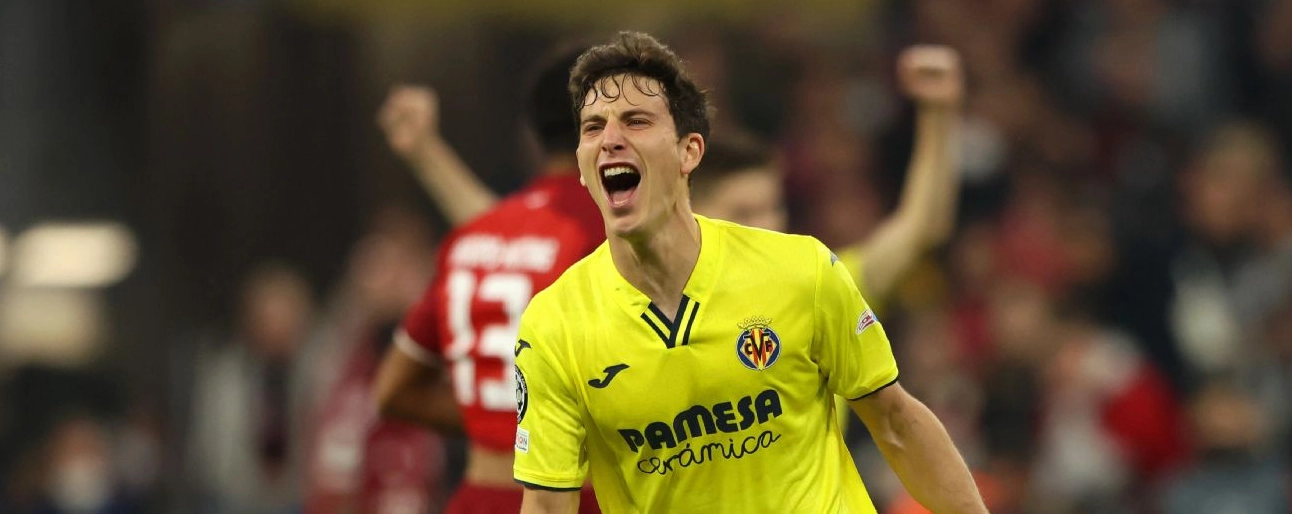 Pau Torres được các ông lớn Man United và Chelsea săn đón