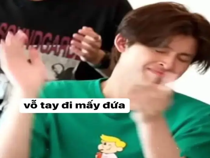 Khám phá meme vỗ tay cực hài hước khiến dân mạng phát cuồng