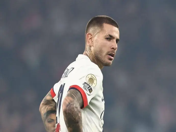 Lucas Hernández vững chãi ở hàng thủ PSG
