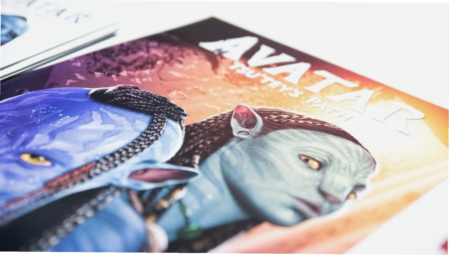 Ấn phẩm variant cover độc quyền của tác phẩm avatar manga tại San Diego Comic Con
