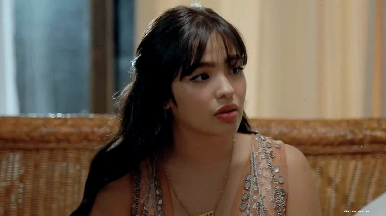 Andrea Brillantes, nữ diễn viên trẻ Philippines, nổi bật với vẻ đẹp tươi tắn