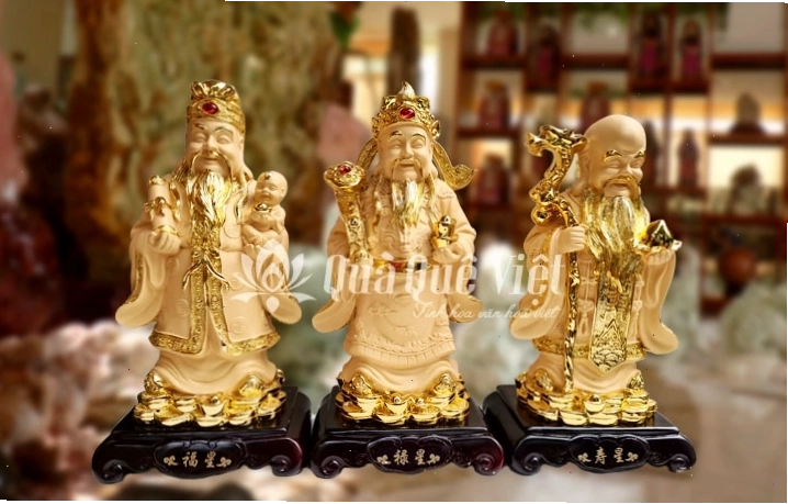 Bộ ba Phúc Lộc Thọ tượng trưng cho hạnh phúc, thịnh vượng và trường thọ