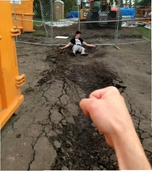 Bộ sưu tập meme đấm bá đạo thể hiện sự tức giận mà vẫn gây cười