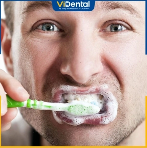 Chăm sóc sức khỏe răng miệng hàng ngày giúp giảm thiểu các vấn đề về răng