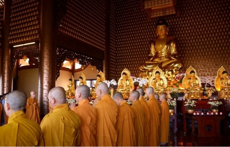 Chùa thờ Phật Dược Sư
