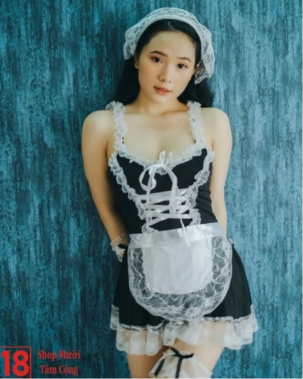 Cosplay anime nữ với trang phục lộng lẫy và đầy thần thái