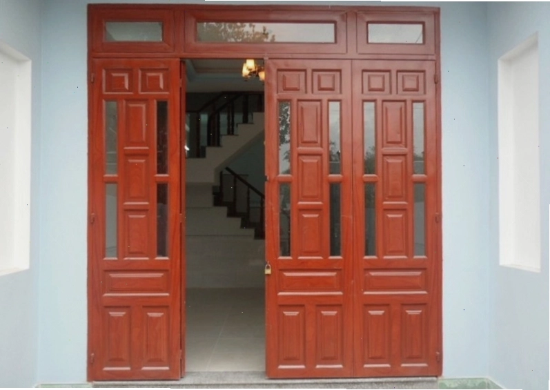 Cửa chính 4 cánh với thiết kế hiện đại và sang trọng