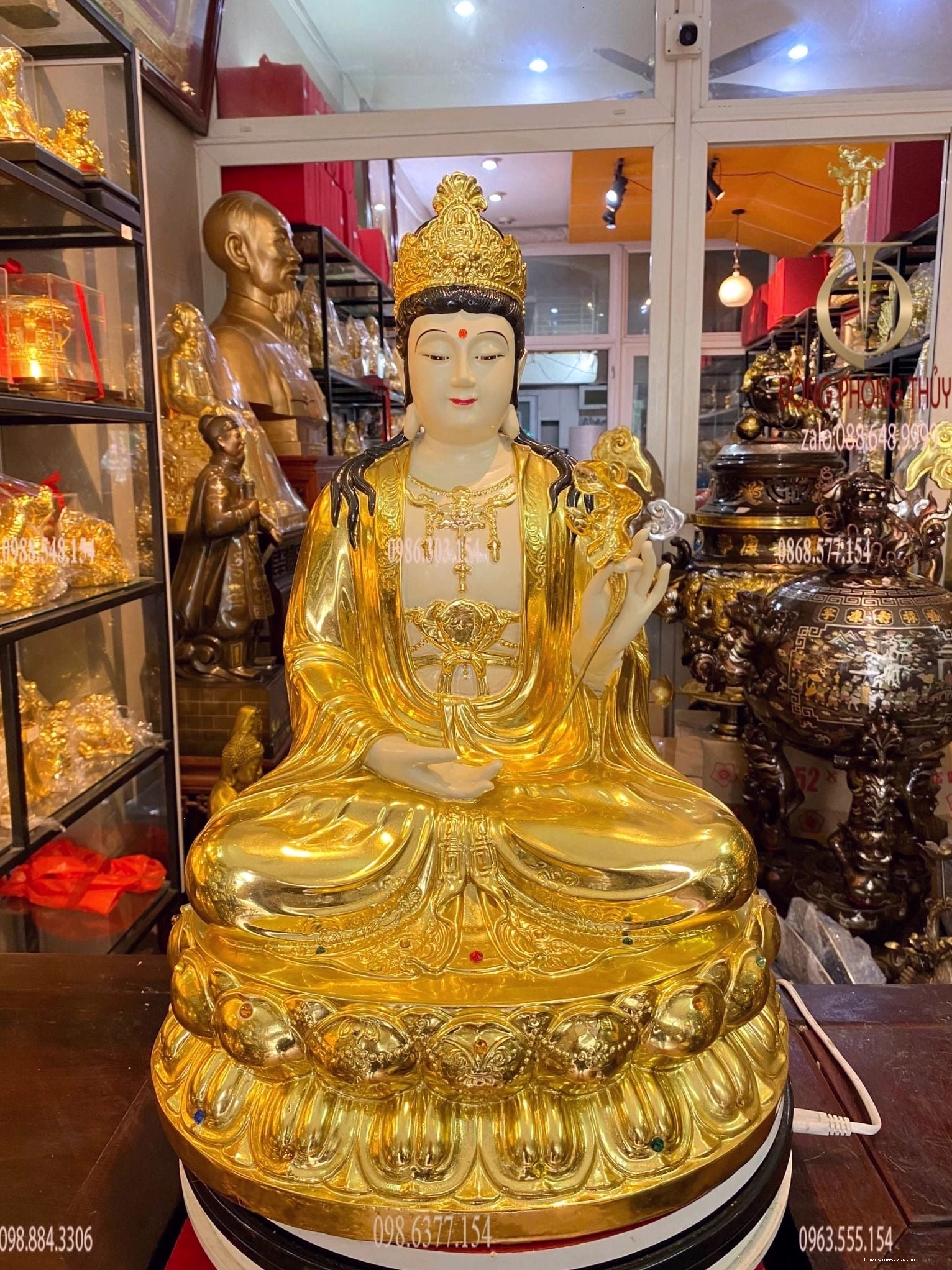 Đại thế chí bồ tát 50cm dát vàng uy nghiêm