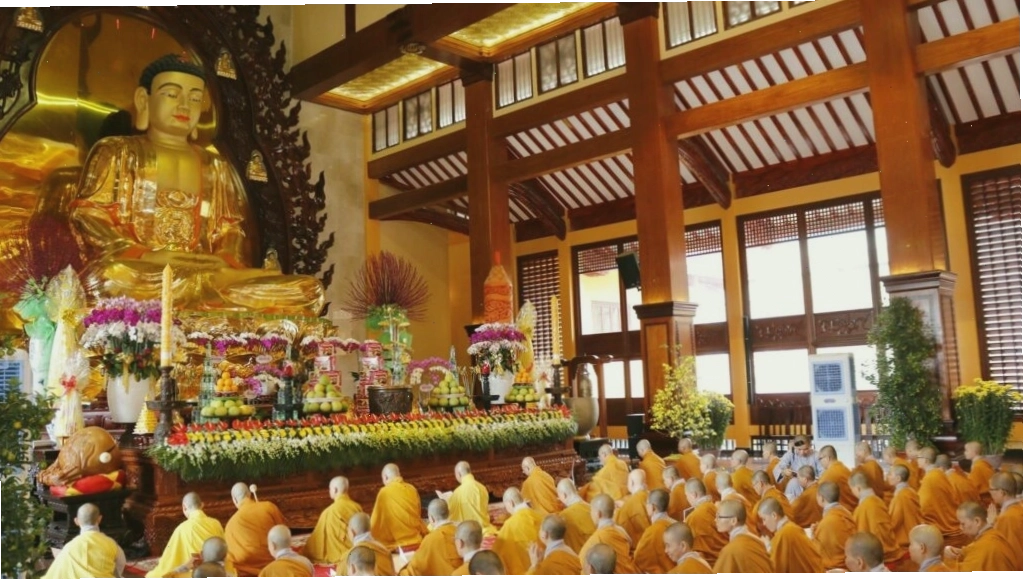 Đạo tràng Vạn Đức tham dự pháp hội tại Việt Nam Quốc Tự
