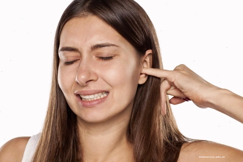 Điềm báo ngứa tai trái nữ và cách hóa giải