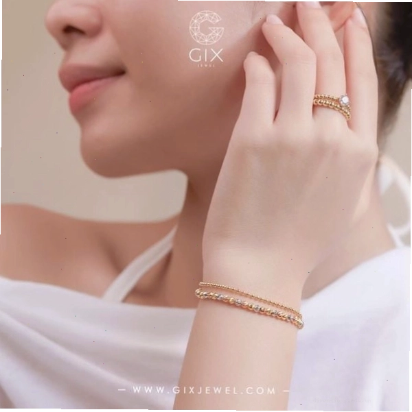 Giải thích lý do không nên đeo vòng tay phong thủy ở tay phải