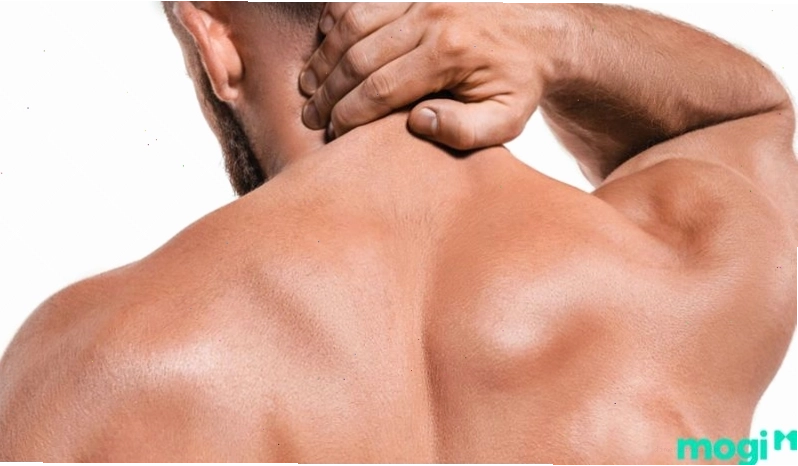 Giật thịt ở lưng báo hiệu về sự hội ngộ với bạn bè cũ