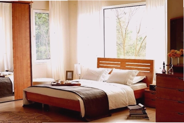 Giường ngủ tránh đối diện cửa sổ