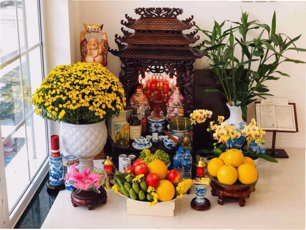 Hướng đặt bàn thờ Thần Tài Thổ Địa theo tuổi gia chủ