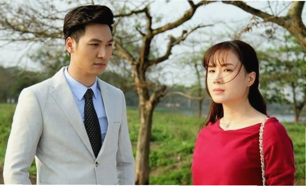 Mạnh Trường chụp ảnh cùng con gái