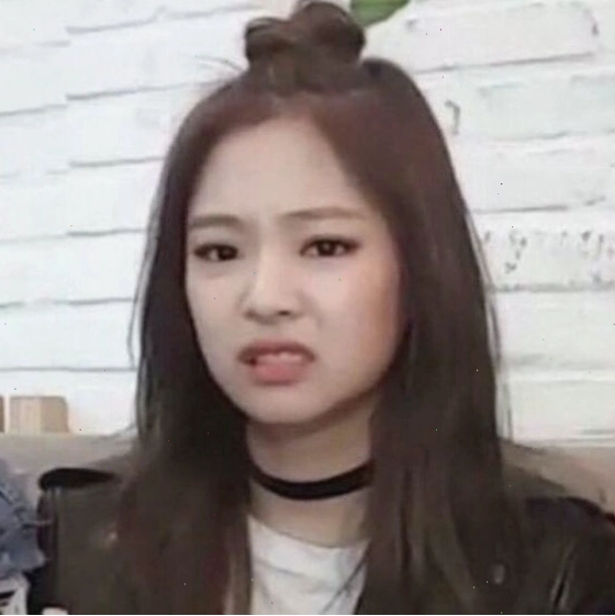 Meme chê phiên bản Jennie, bắt trend idol Kpop