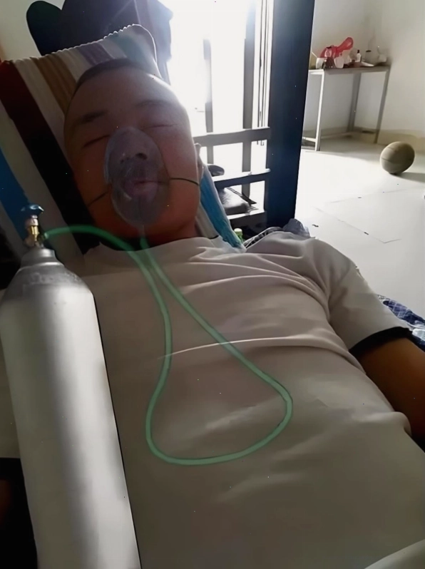 Meme khỉ thở oxy trông rất hài hước