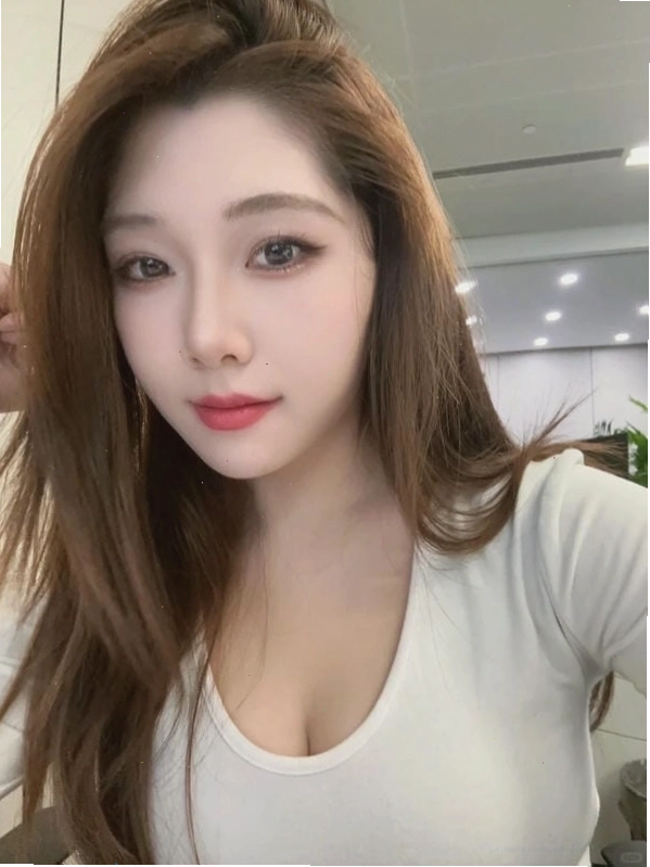 Phong cách thời trang sành điệu của gái xinh Douyin được chia sẻ trên Pinterest