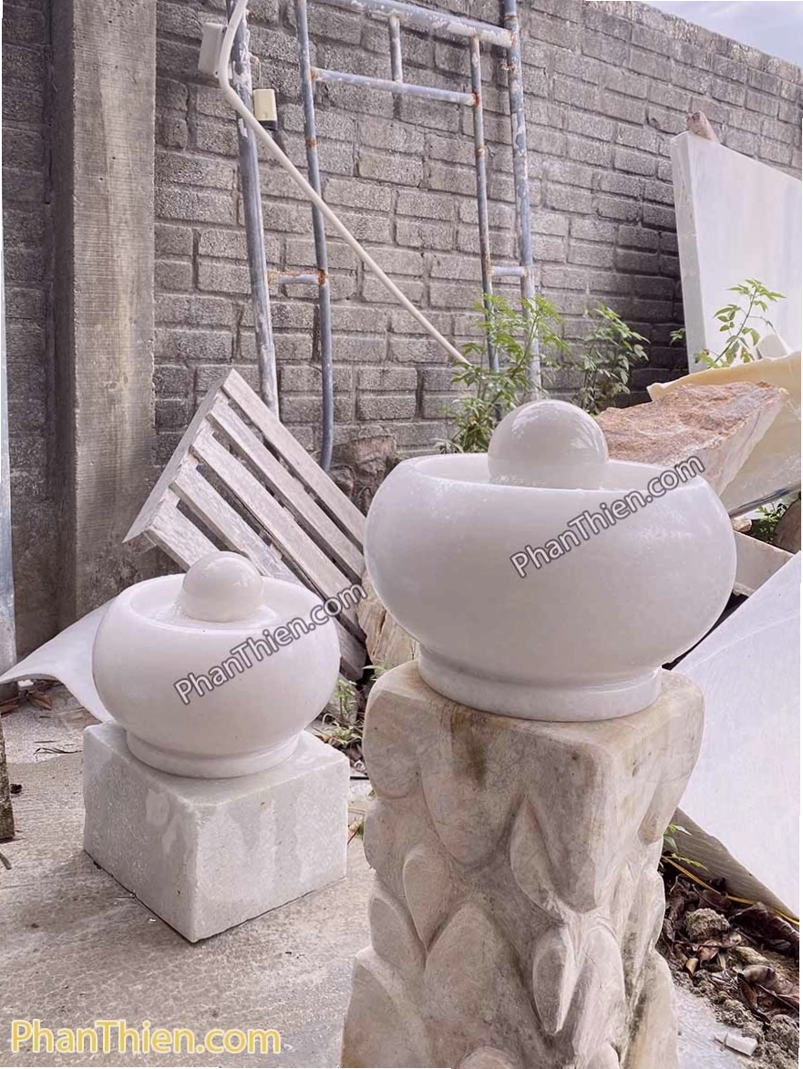 Phong thủy luân bằng gốm với hoa văn tinh xảo