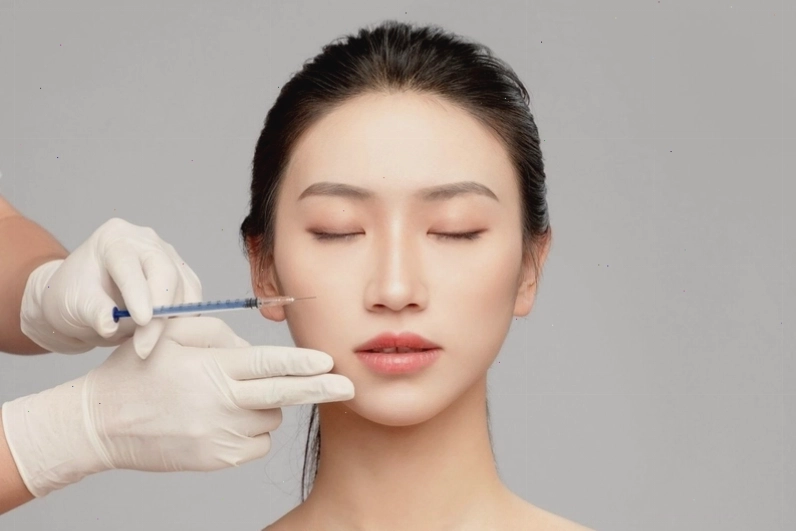Tạo kiểu tóc giúp che khuyết điểm thái dương hóp