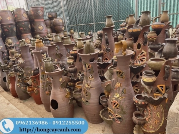 Thác nước phong thủy bằng gốm Bát Tràng với thiết kế tinh xảo