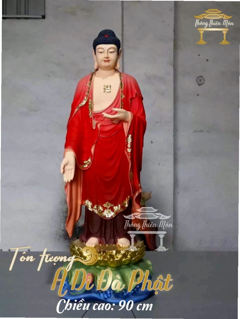 Tôn tượng Đức Phật A Di Đà với vẻ mặt từ bi