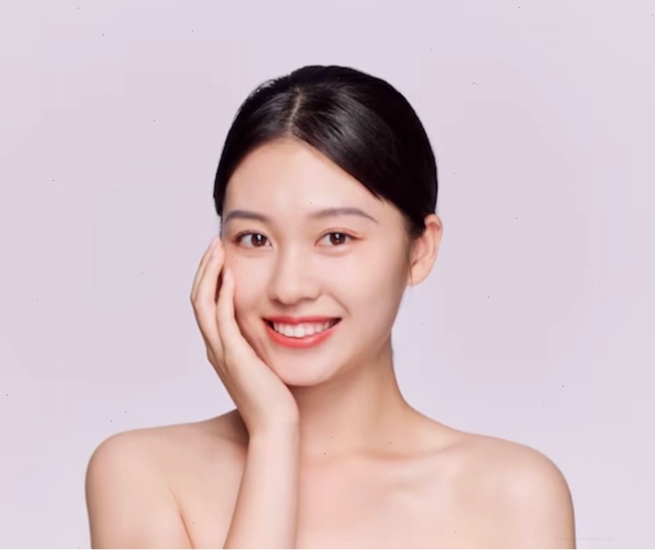 Tướng mũi dài trên khuôn mặt
