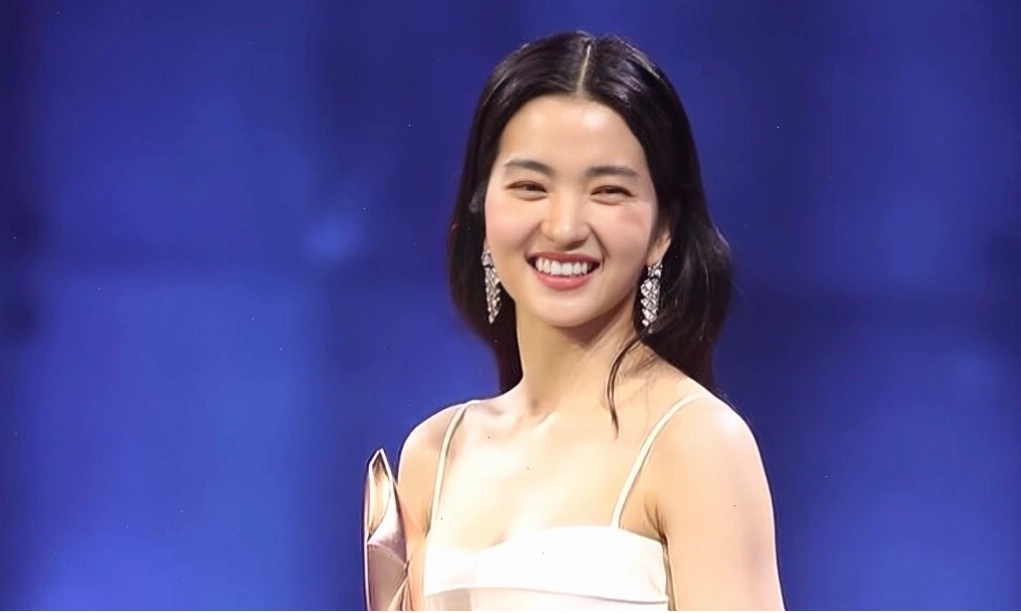 Tướng mũi lân với đầu mũi to tròn