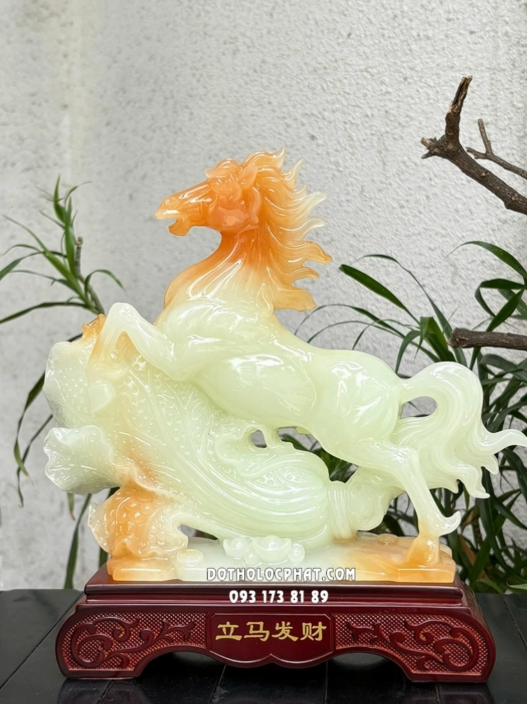 Tượng ngựa phong thủy kéo bắp cải