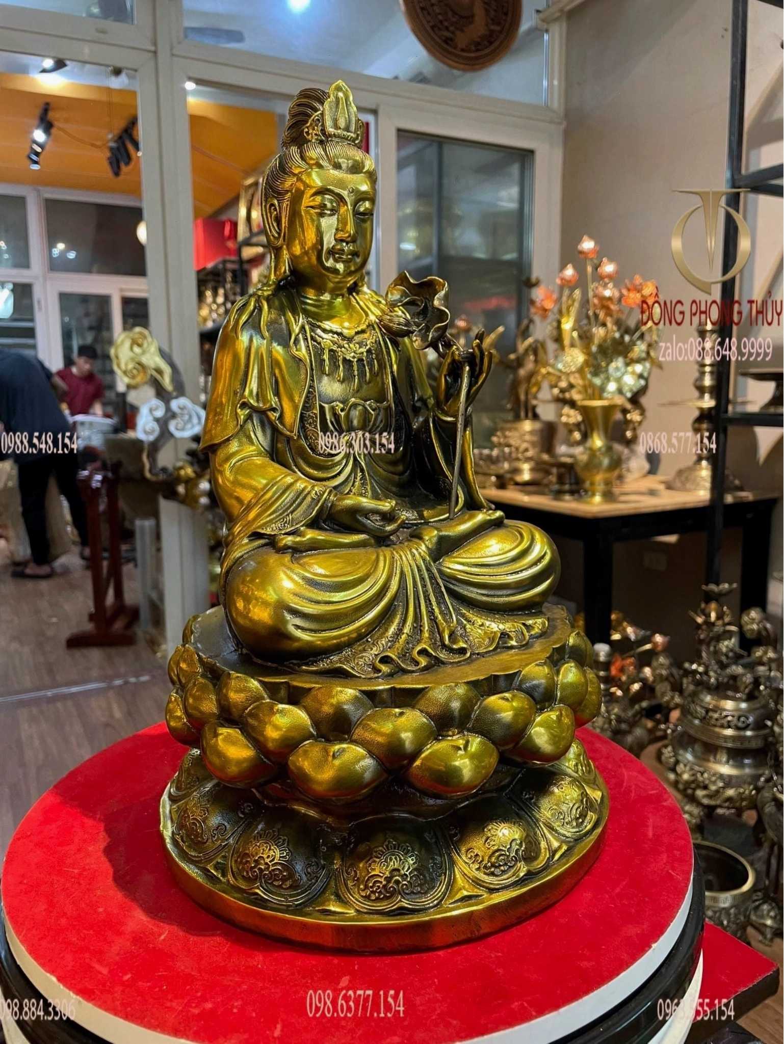 Tượng Thế Chí bằng đồng vàng cao 40cm