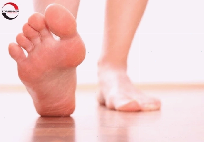 Xem tướng bàn chân đàn ông với gót chân tròn đầy